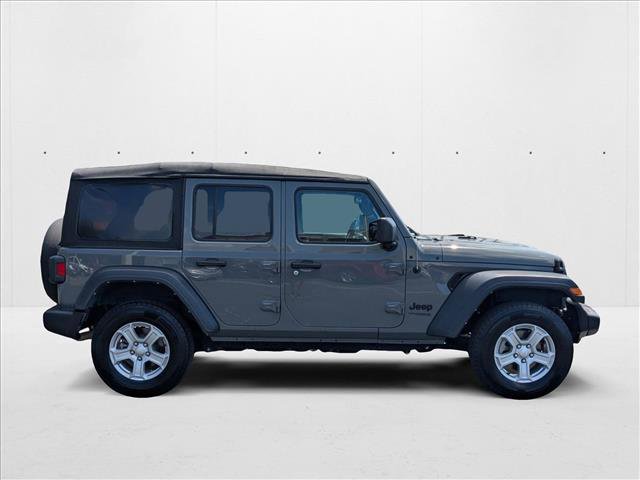 Used 2022 Jeep Wrangler Unlimited Sport image 4