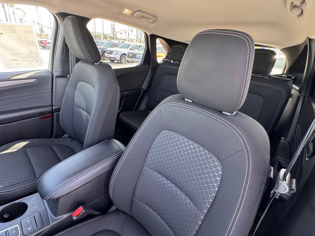 Certified 2025 Ford Escape Active image 19