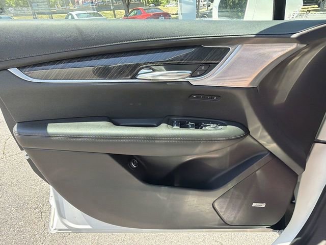 Used 2020 Cadillac XT6 Premium Luxury FWD image 22