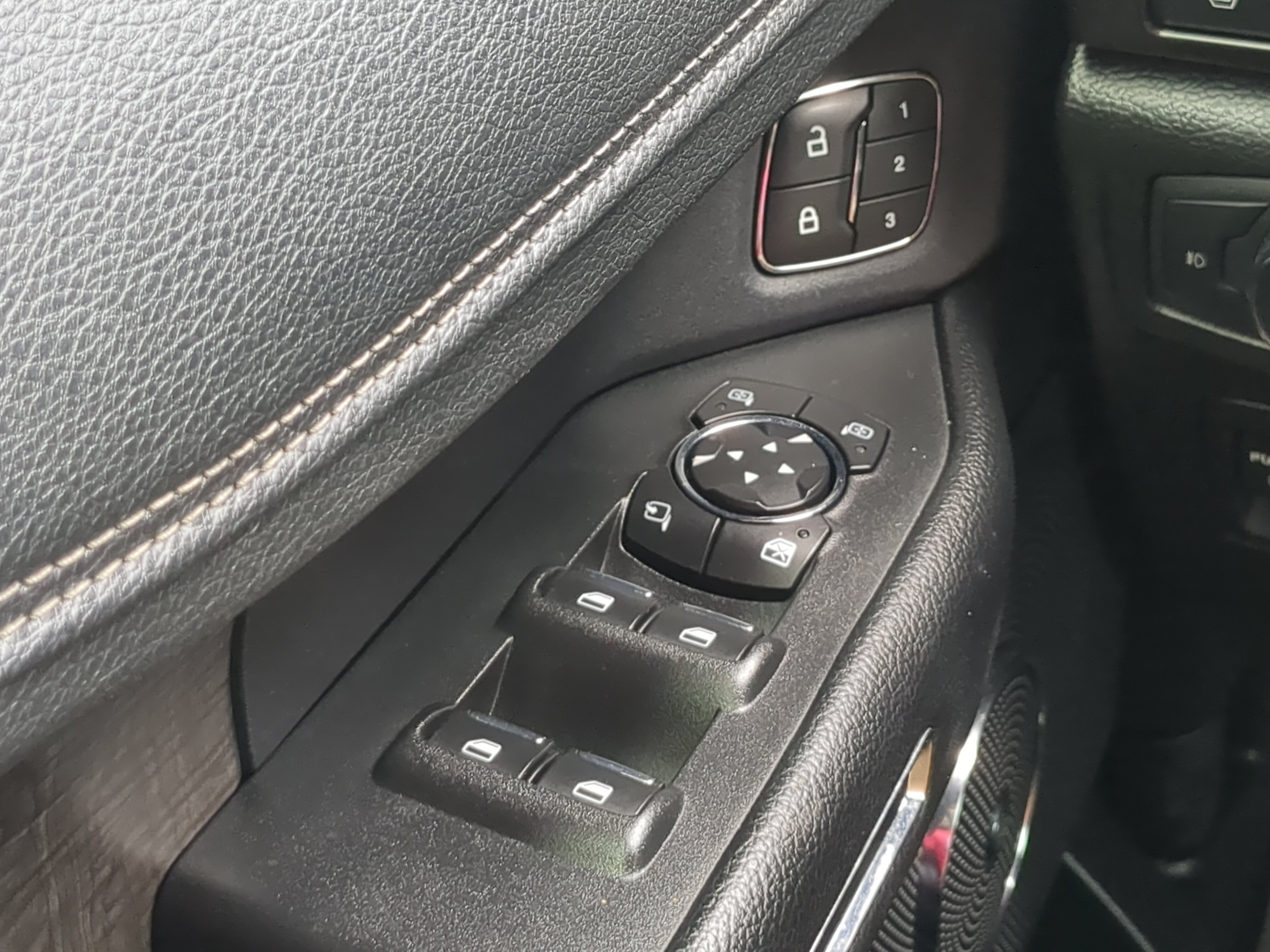 Certified 2021 Ford Expedition Limited RWD image 23