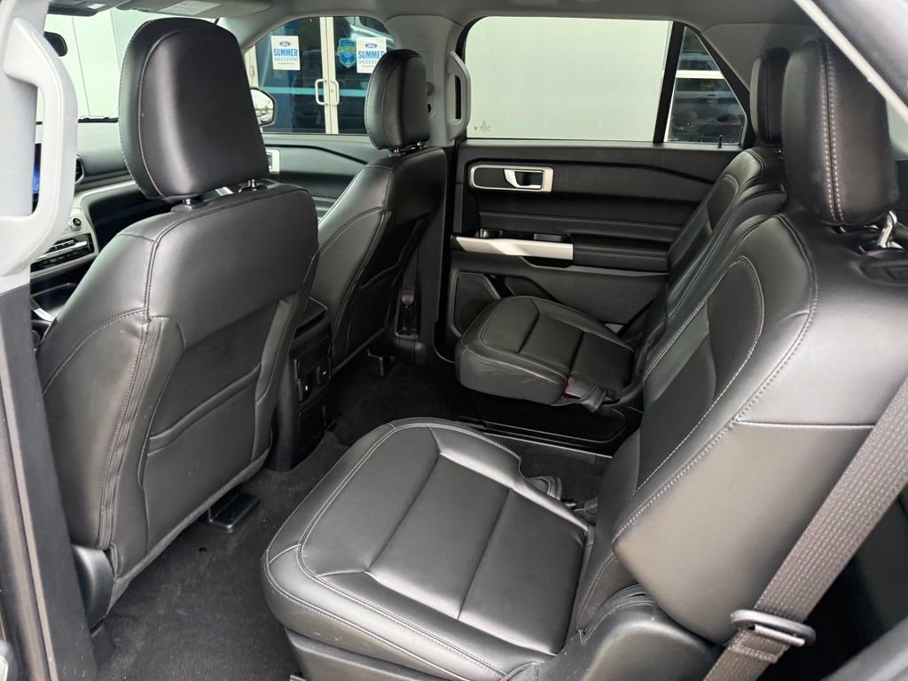 Certified 2024 Ford Explorer XLT w/ Equipment Group 202A AWD/4WD image 20