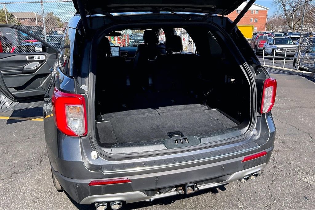 Certified 2020 Ford Explorer Platinum w/ Premium Technology Package image 27