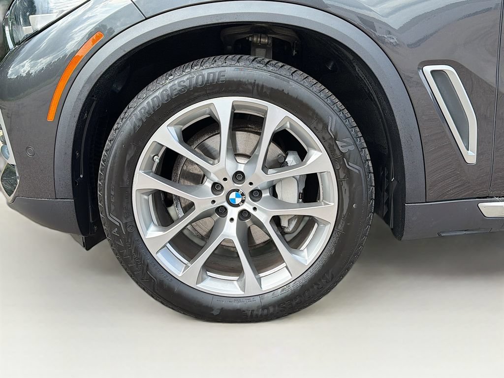 Used 2022 BMW X5 xDrive40i w/ Premium Package AWD/4WD image 34