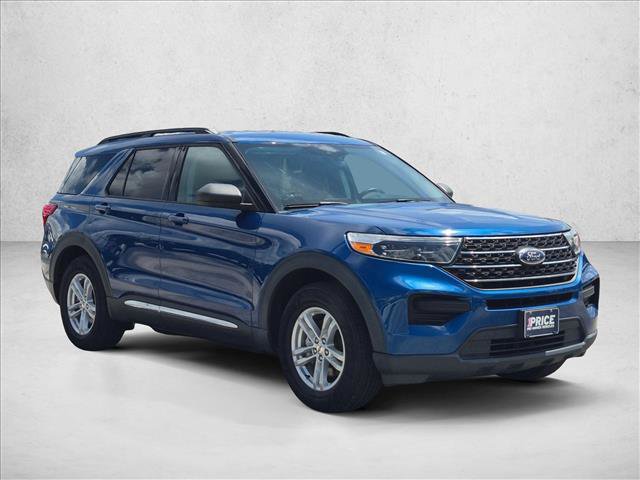 Certified 2021 Ford Explorer XLT RWD image 3