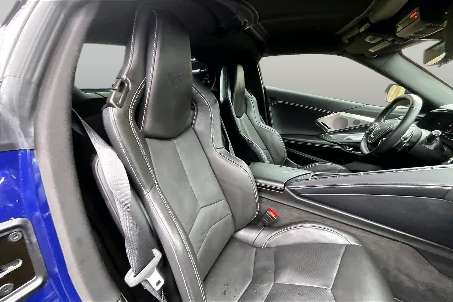 Used 2025 Chevrolet Corvette Stingray Preferred Cpe w/ 2LT RWD image 20