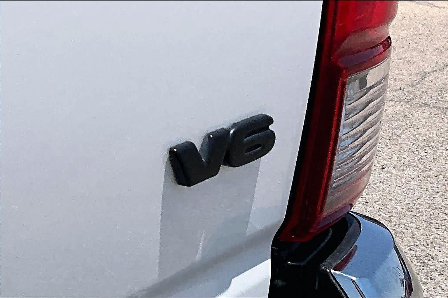 Used 2022 Toyota Tacoma SR5 RWD image 10