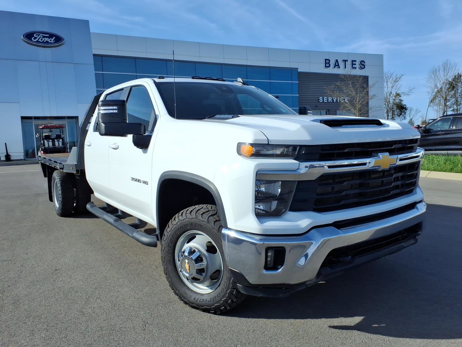 Used 2024 Chevrolet Silverado 3500 LT w/ Convenience Package image 6