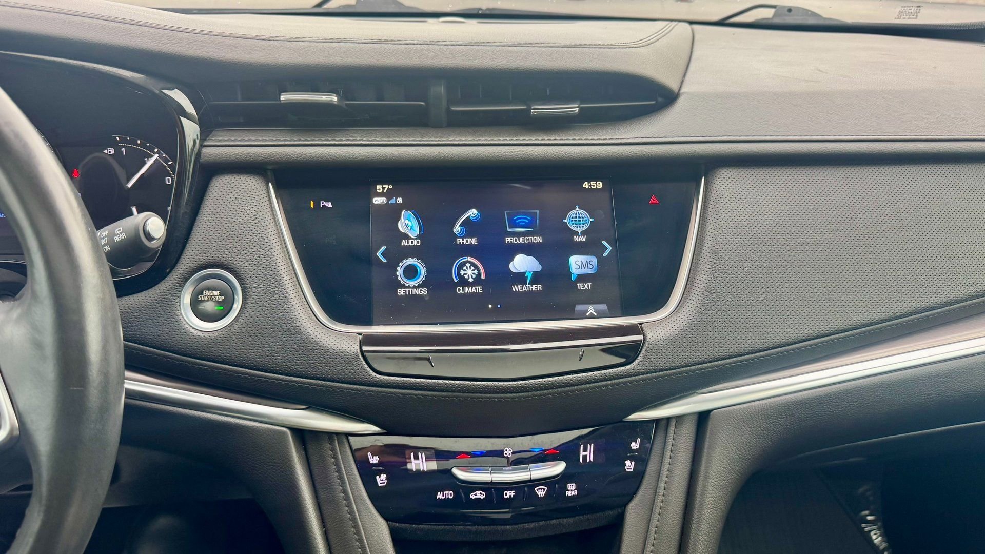 Used 2018 Cadillac XT5 Luxury w/ Driver Awareness Package image 28