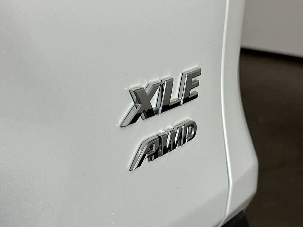 Used 2023 Toyota RAV4 XLE Premium AWD/4WD image 7