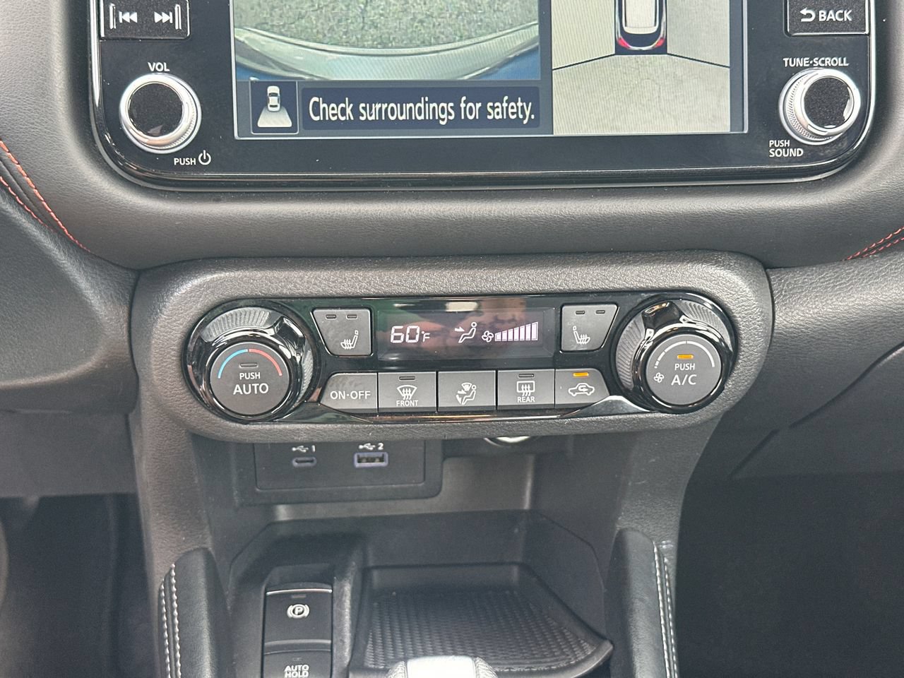Used 2023 Nissan Kicks SR w/ SR Premium Package FWD image 31