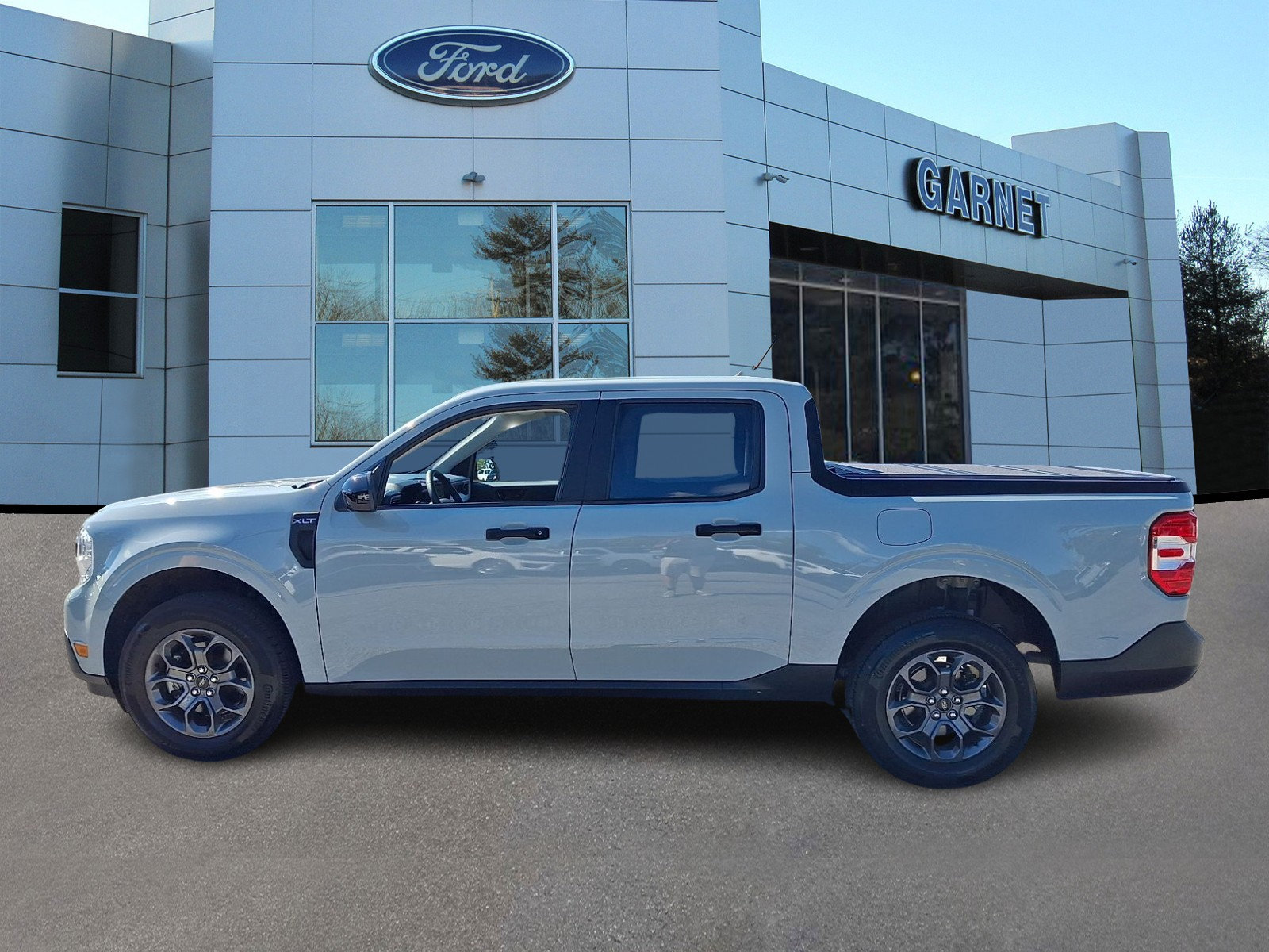 Certified 2024 Ford Maverick XLT w/ XLT Luxury Package FWD image 5
