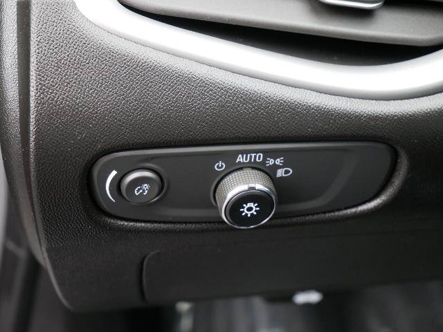 Used 2024 Chevrolet Malibu LT FWD image 19