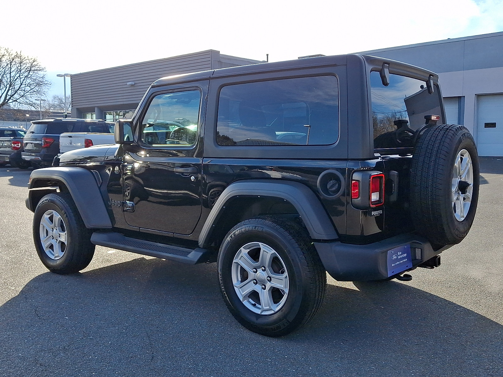 Used 2023 Jeep Wrangler Sport S image 7