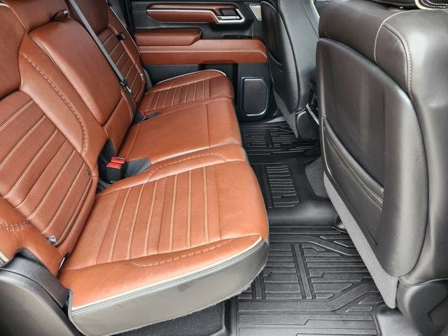 Used 2024 GMC Sierra 2500 Denali Ultimate image 31