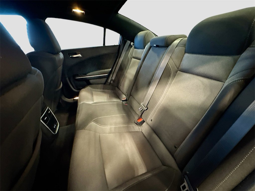 Used 2022 Dodge Charger SXT w/ Driver Convenience Group image 19