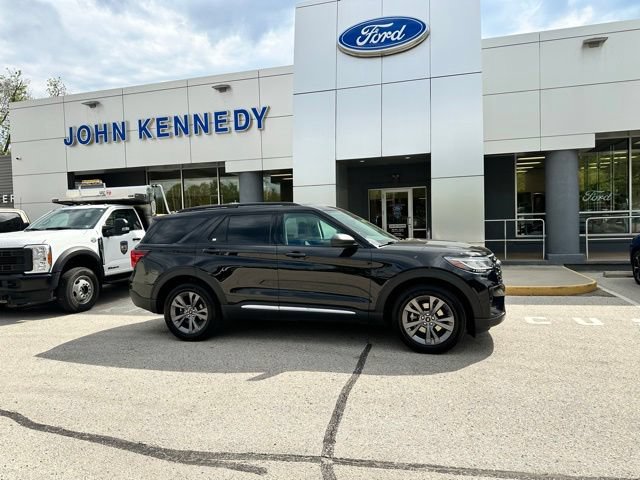 Certified 2025 Ford Explorer Active w/ Active Comfort Package AWD/4WD image 24