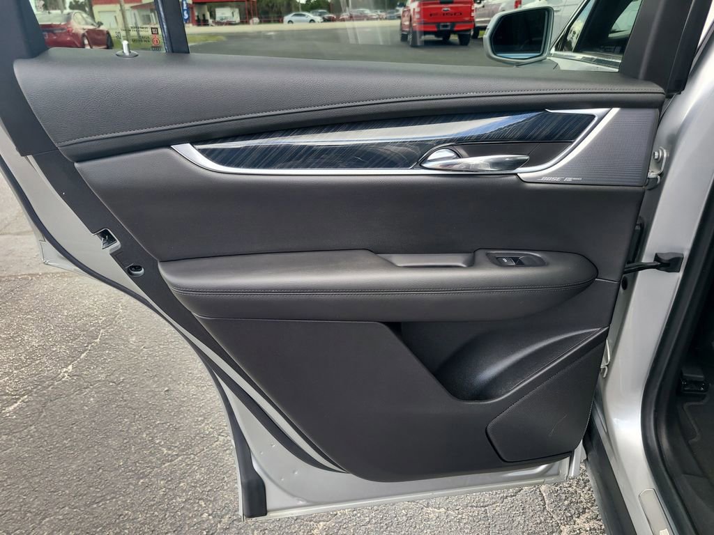 Used 2020 Cadillac XT6 Premium Luxury image 10