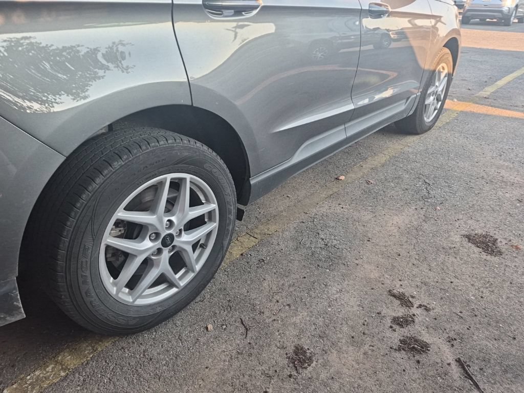 Certified 2024 Ford Edge SEL AWD/4WD image 18
