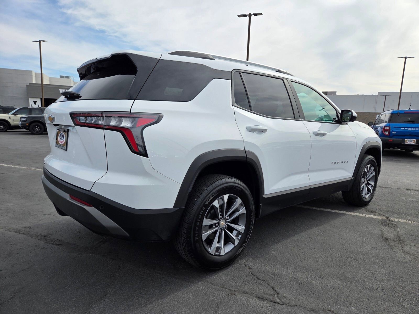 Used 2025 Chevrolet Equinox LT w/ Convenience Package II image 5