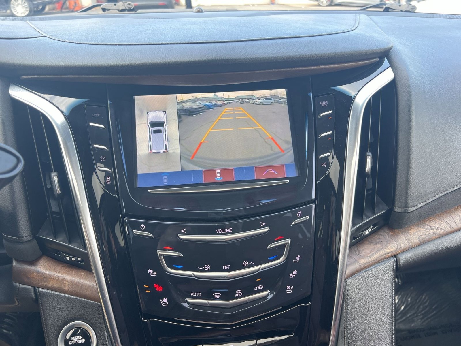 Used 2017 Cadillac Escalade Premium Luxury image 19