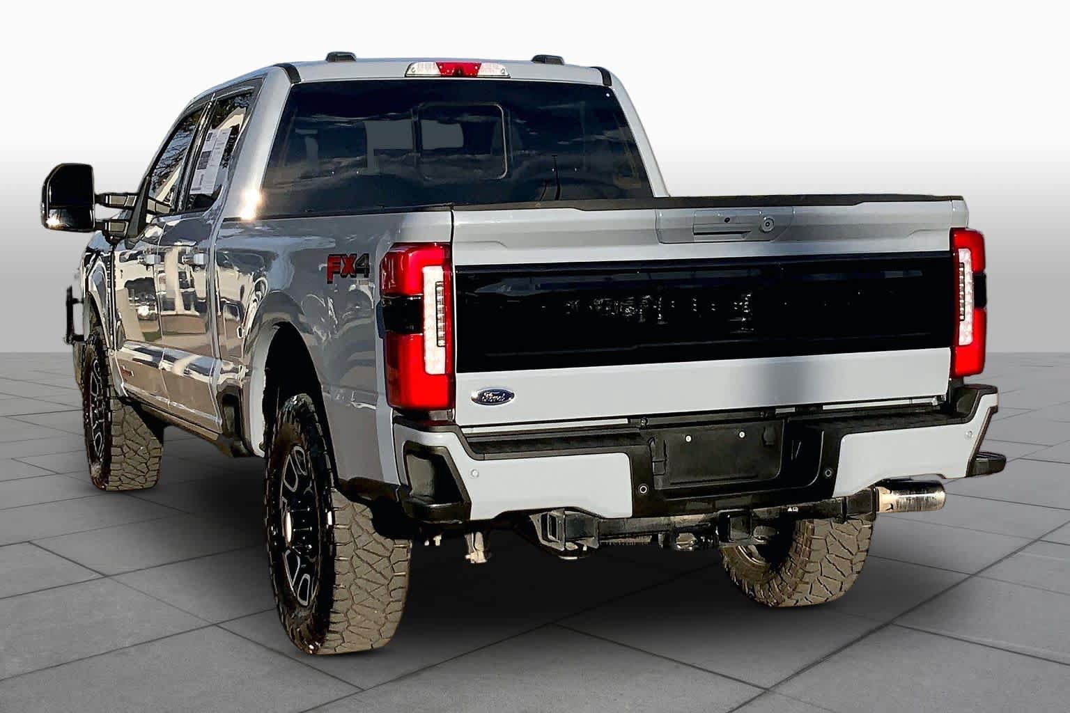 Certified 2025 Ford F250 Platinum AWD/4WD image 12