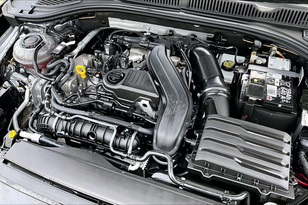 Used 2024 Volkswagen Jetta SE FWD image 34