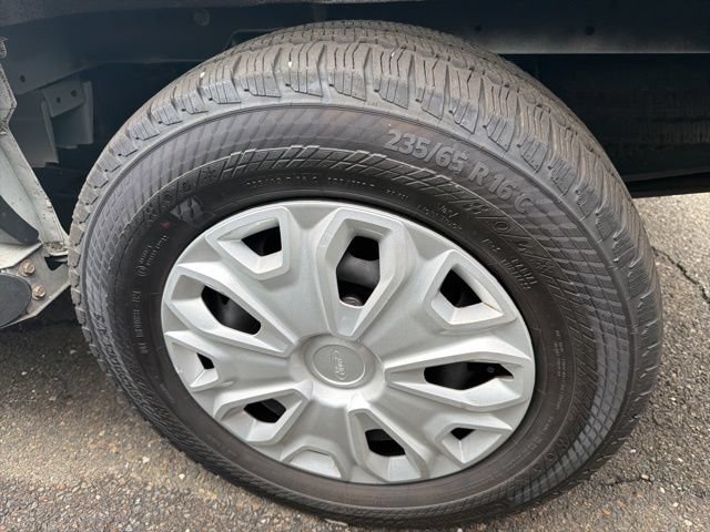 Certified 2025 Ford Transit 250 Low Roof w/ Exterior Upgrade Package RWD image 25