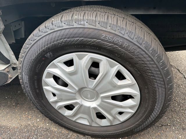 Certified 2025 Ford Transit 250 Low Roof w/ Exterior Upgrade Package RWD image 25