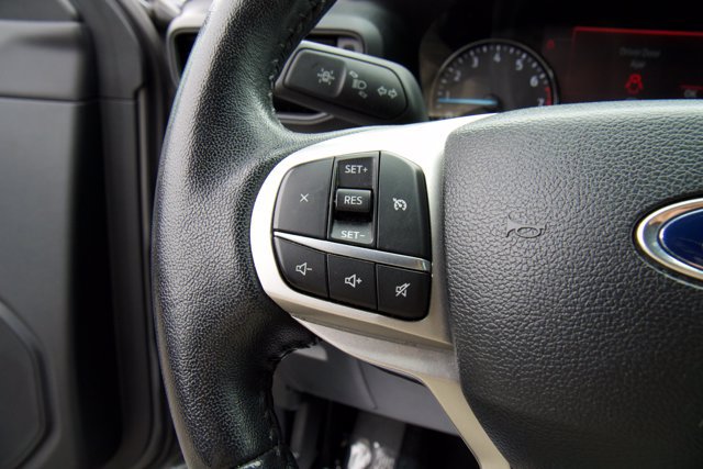 Certified 2023 Ford Explorer XLT AWD/4WD image 18
