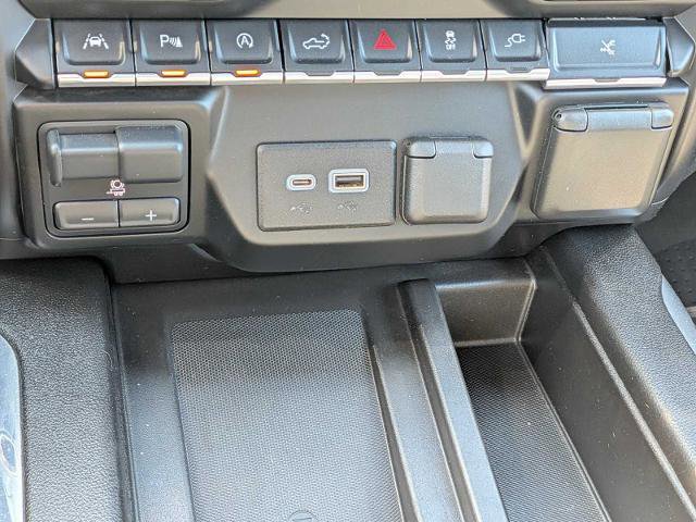 Used 2020 Chevrolet Silverado 1500 High Country w/ Technology Package image 30