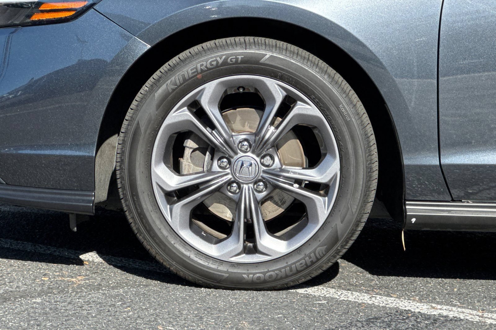 Used 2023 Honda Accord EX image 26