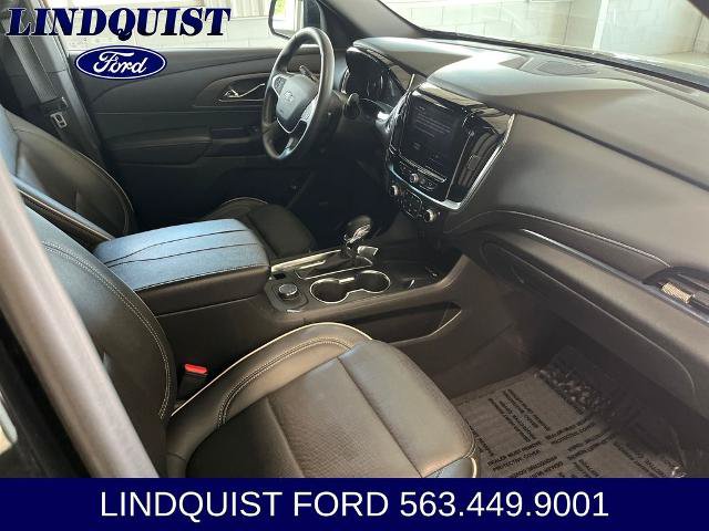 Used 2023 Chevrolet Traverse Premier w/ Redline Edition AWD/4WD image 16