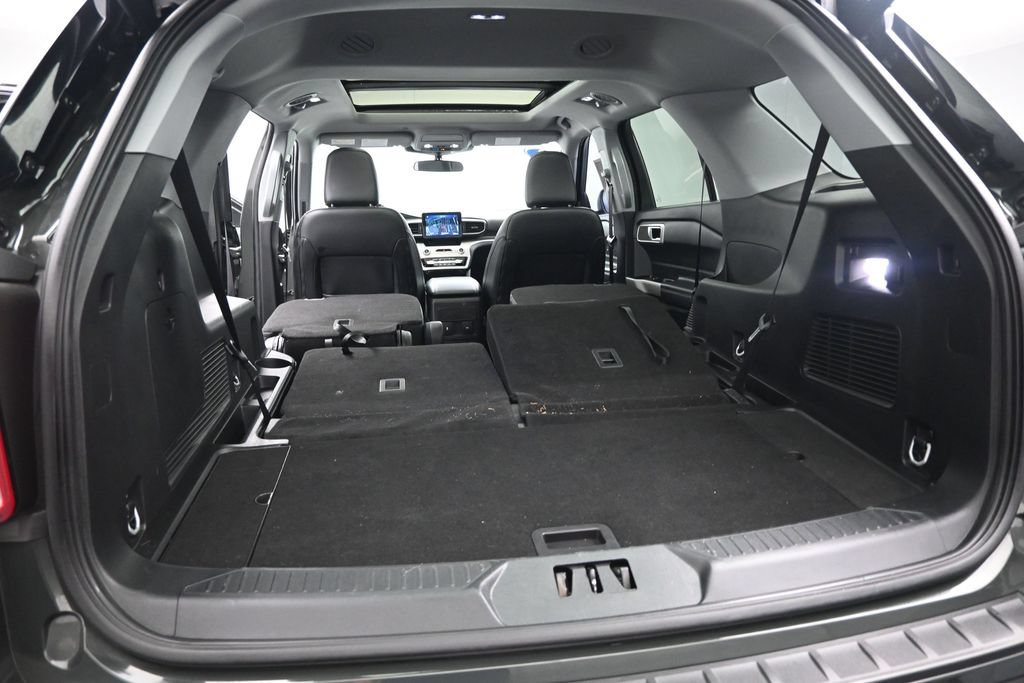 Certified 2023 Ford Explorer XLT w/ Equipment Group 202A AWD/4WD image 25