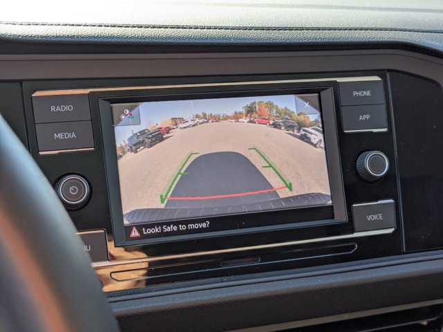 Used 2023 Volkswagen Jetta SE image 25