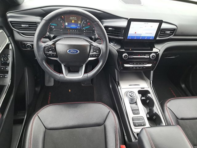 Certified 2023 Ford Explorer ST-Line w/ Class IV Trailer Tow Package image 18