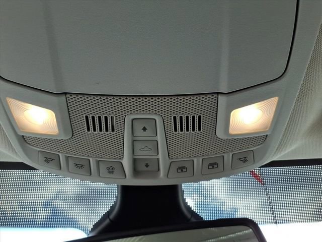 Certified 2022 Ford Edge Titanium w/ Equipment Group 301A image 29