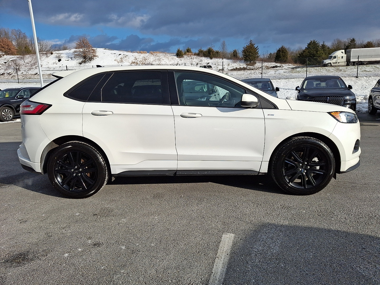 Certified 2022 Ford Edge ST-Line image 7