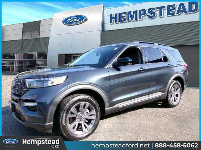 Certified 2022 Ford Explorer XLT w/ Equipment Group 202A