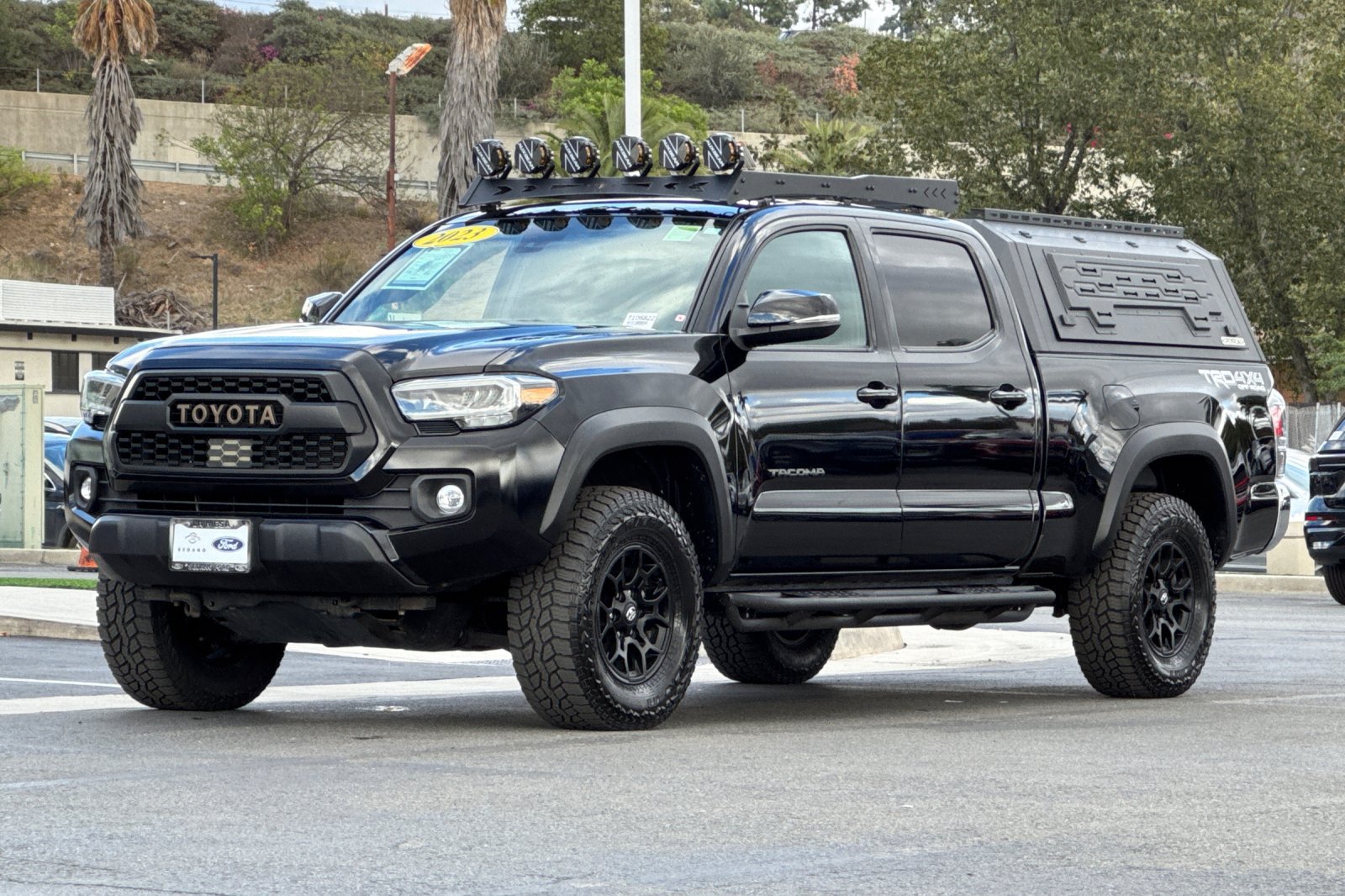 Used 2023 Toyota Tacoma TRD Off-Road w/ Black Out Package (TMS) AWD/4WD image 7