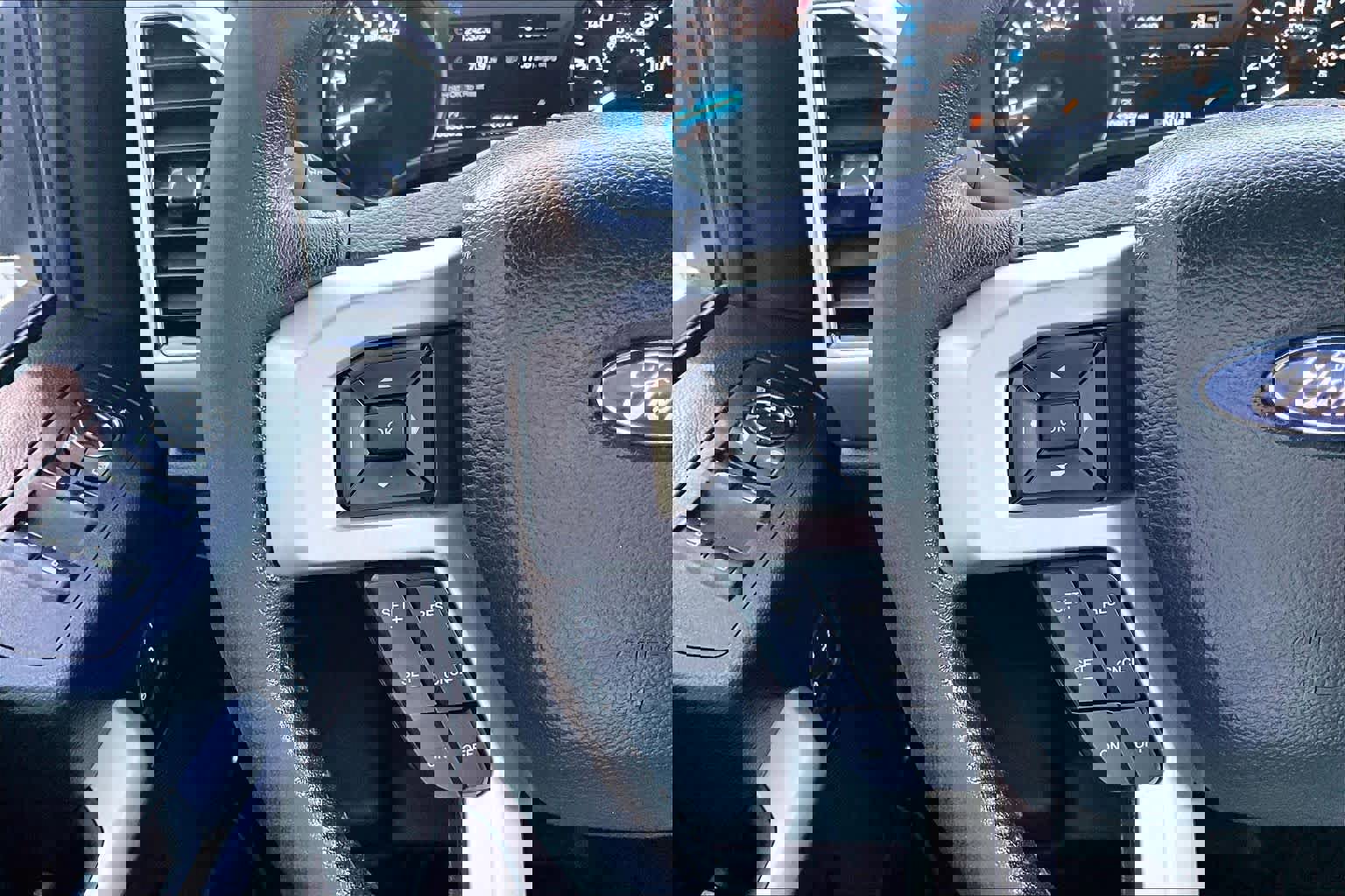 Certified 2020 Ford F150 Lariat image 25