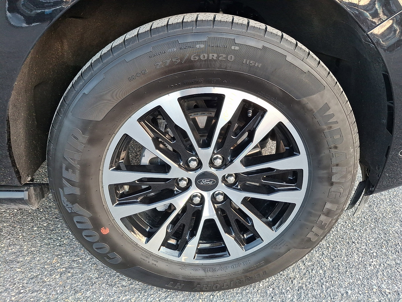 Certified 2025 Ford Expedition Max Platinum image 8