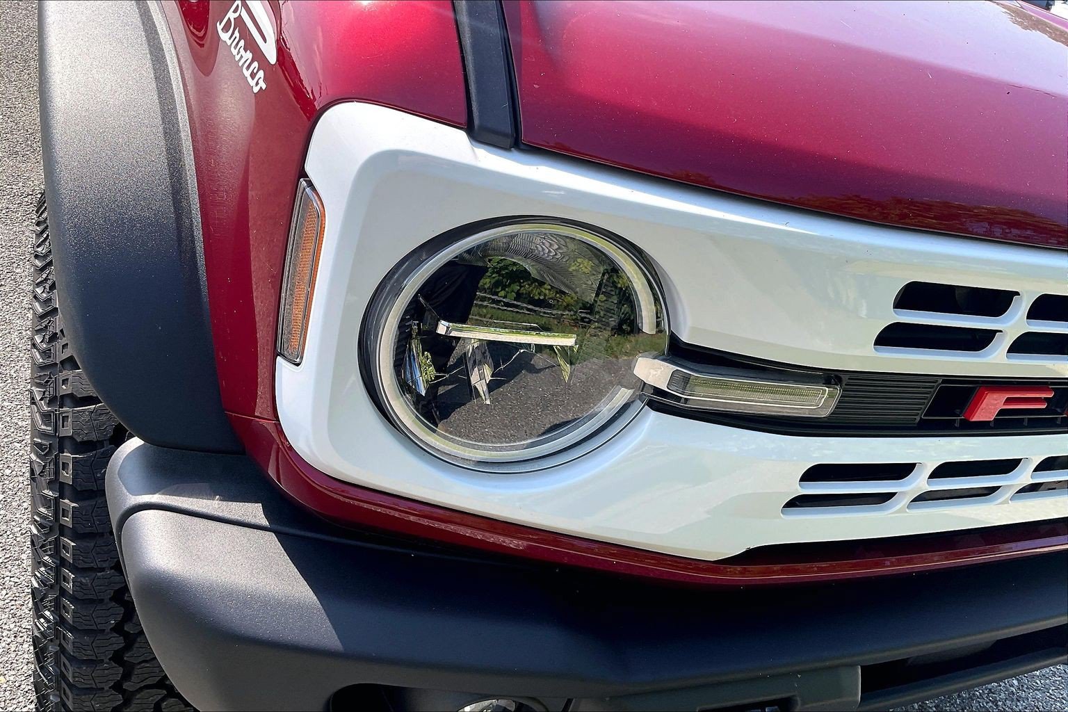 Certified 2026 Ford Bronco Heritage Edition AWD/4WD image 28