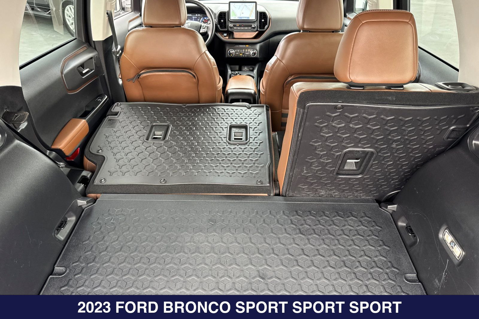 Certified 2023 Ford Bronco Sport Outer Banks w/ Tech Package AWD/4WD image 17