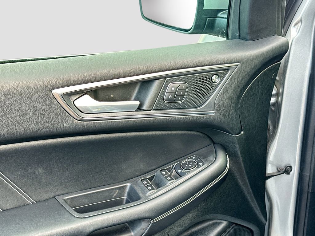 Certified 2022 Ford Edge ST image 15
