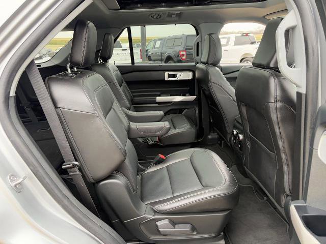 Certified 2023 Ford Explorer Limited w/ Limited Technology Package image 30