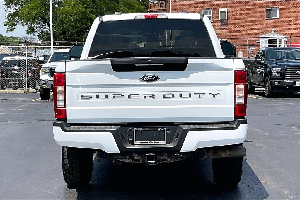 Certified 2022 Ford F250 XLT AWD/4WD image 3