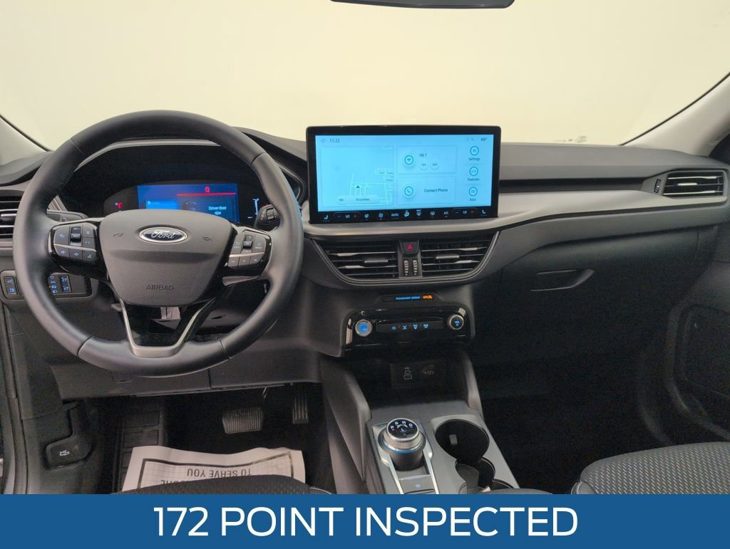 Certified 2025 Ford Escape SE image 12
