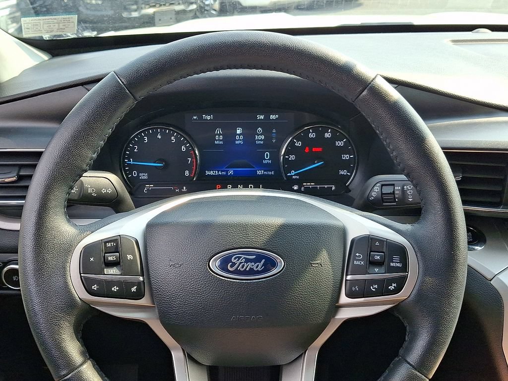 Certified 2023 Ford Explorer XLT w/ Equipment Group 202A AWD/4WD image 19