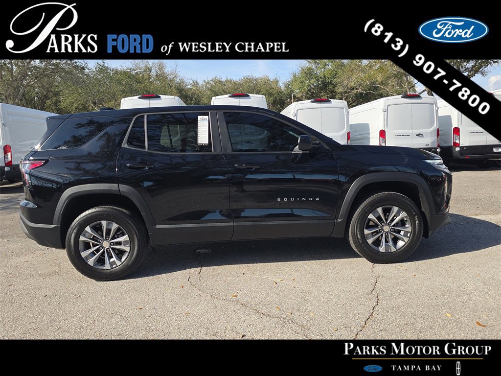 Used 2026 Chevrolet Equinox LT image 2