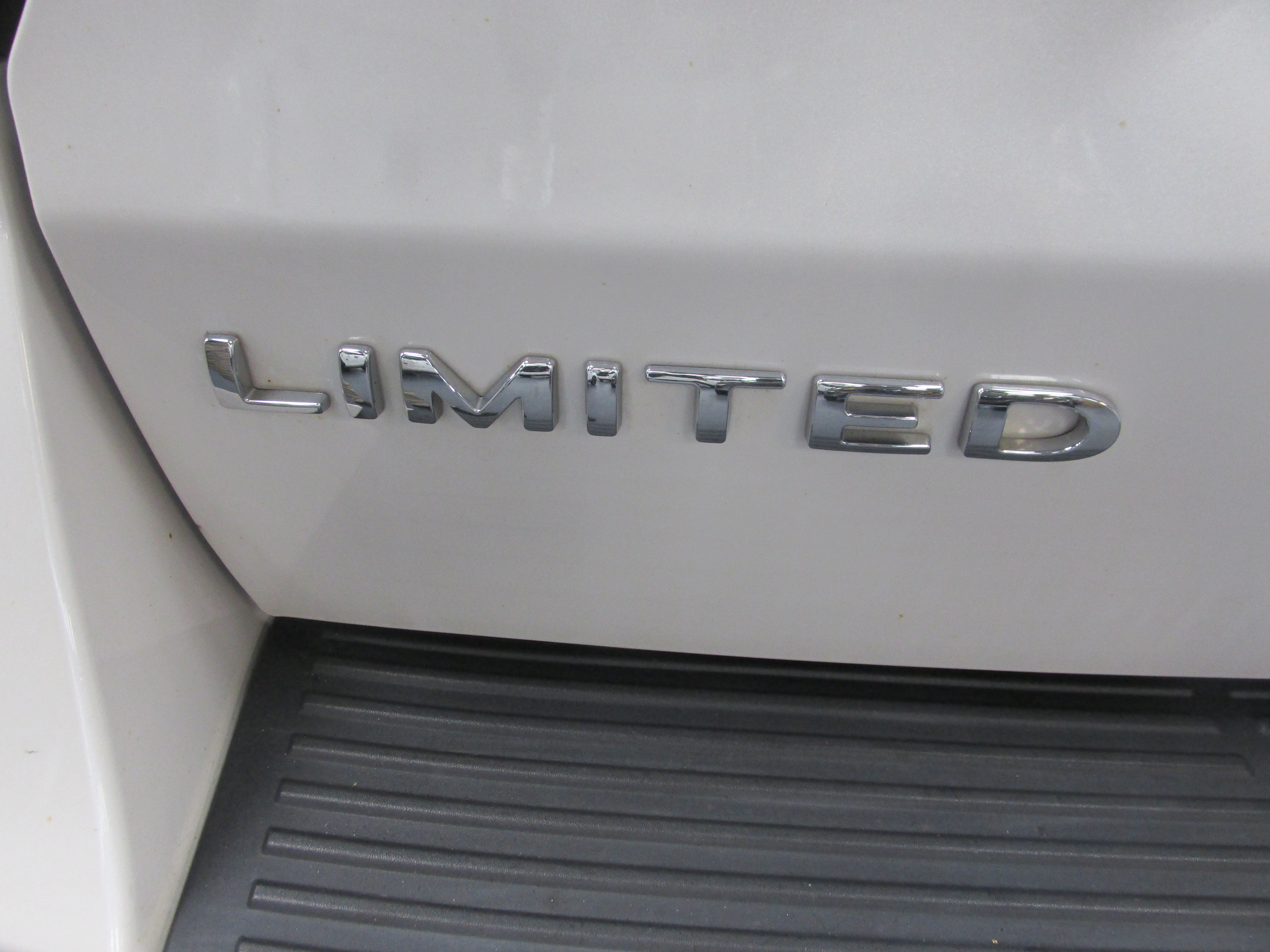 Certified 2018 Ford Expedition Limited w/ Equipment Group 301A AWD/4WD image 21
